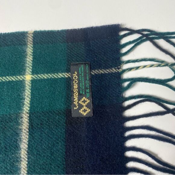 Vintage Blue & Green Plaid Lambswool Scarf With Fringe - Picture 11 of 11